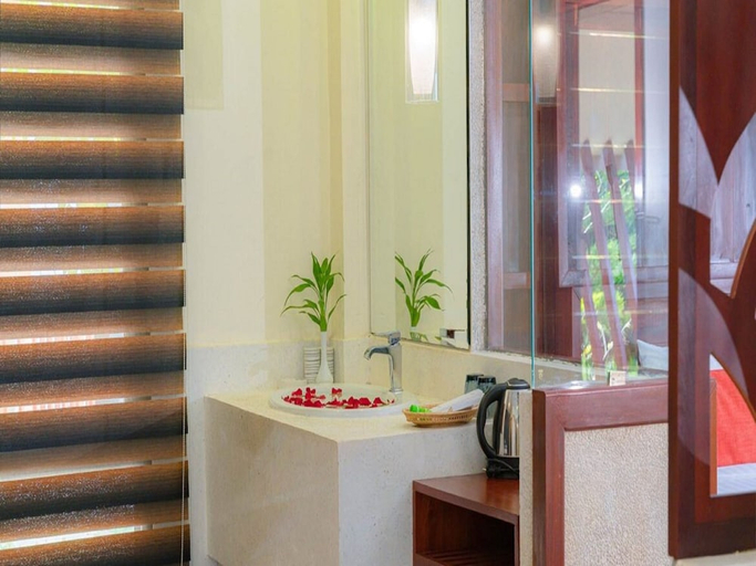 Bathroom 4, 360 Resort Sihanoukville, Sihanoukville