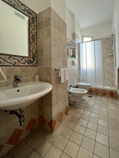Bathroom 5, Nicolaus Club Il Gabbiano, Taranto