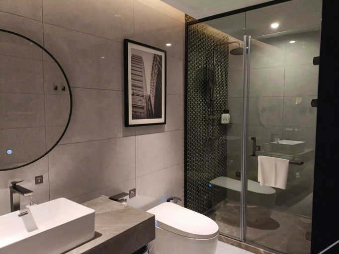 Bathroom 3, Country Inn & Suites by Radisson Changde Liuye Lake, Changde