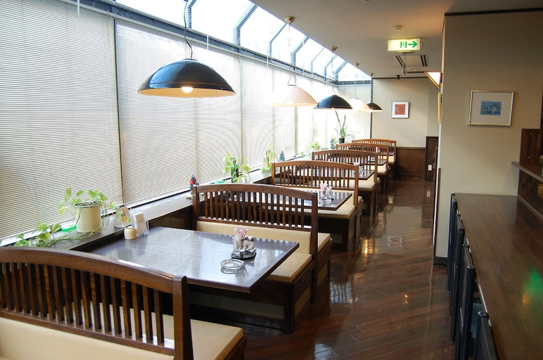 Food & Drinks 5, ROUTE-INN UEDA - Route 18, Ueda