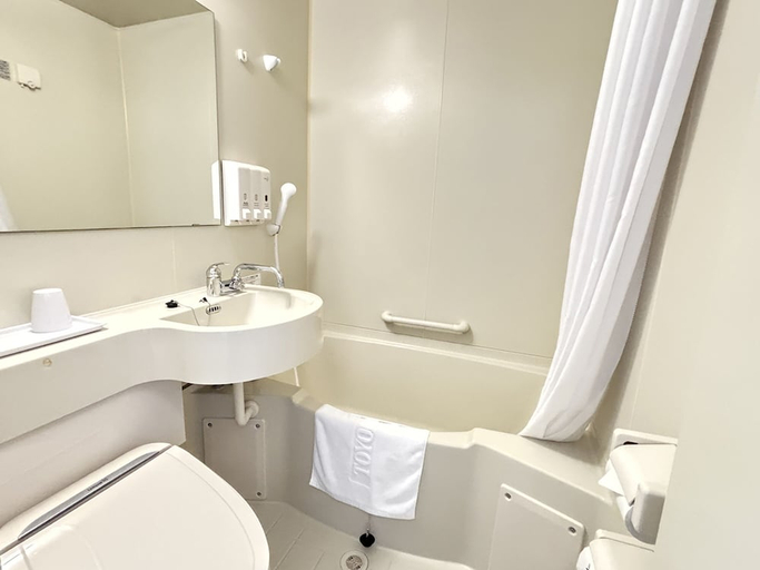 Bathroom 4, Toyoko Inn Shin Yatsushiro Station, Yatsushiro