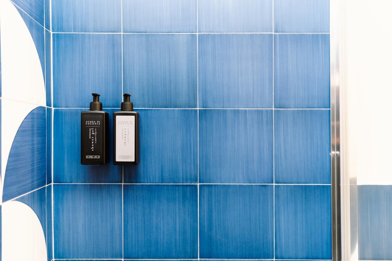 Bathroom 4, Hotel Rivage, Napoli
