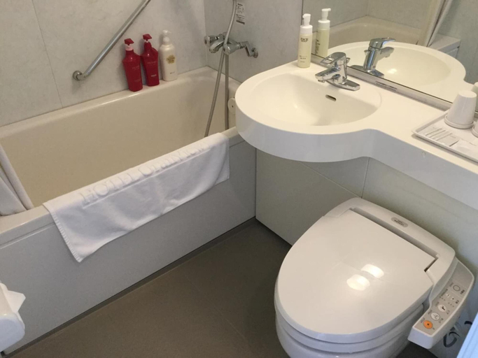 Bathroom 3, Hotel Gran View Garden Okinawa, Tomigusuku