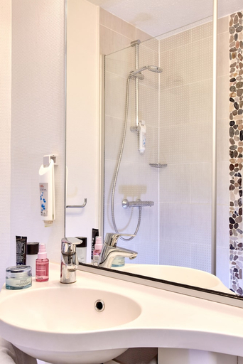 Bathroom 3, BALLADINS LES MUREAUX FLINS, Yvelines