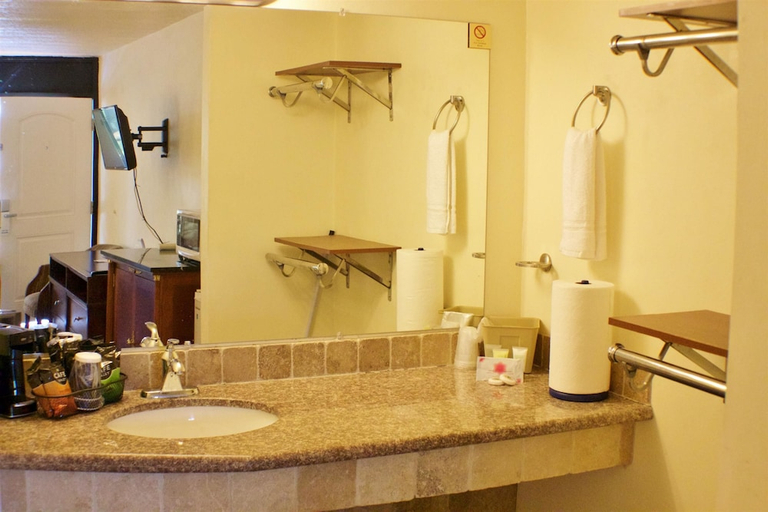 Bathroom 4, At Home Inn, Saint Lucie