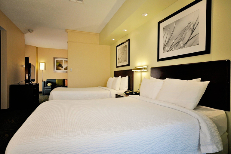 Bedroom 2, Springhill Suites by Marriott Galveston, Galveston