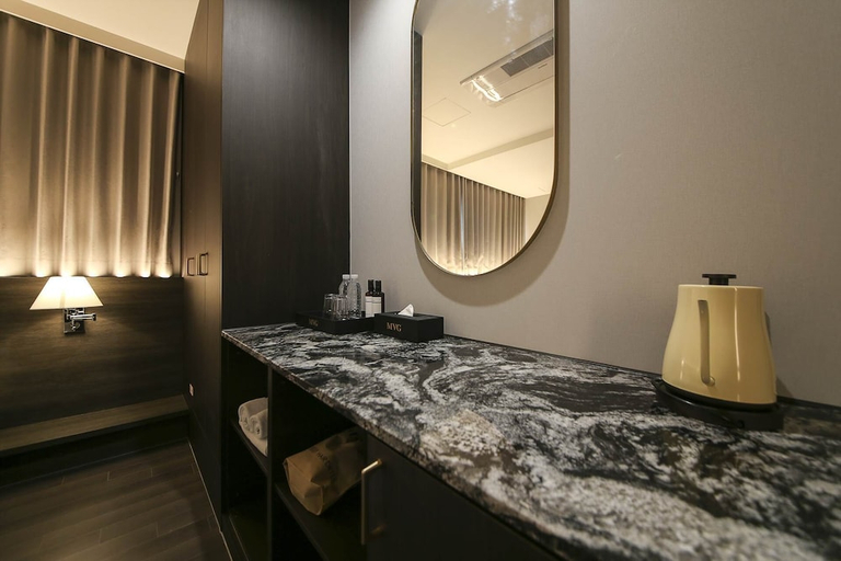 Bathroom 3, Hotel France, Gwangsan