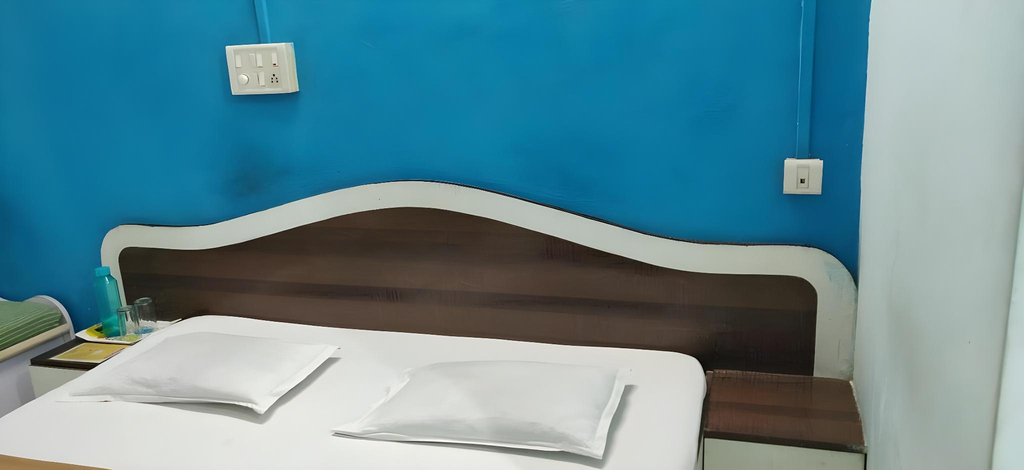 Others 2, Hotel Rajesh Deluxe , Kolhapur