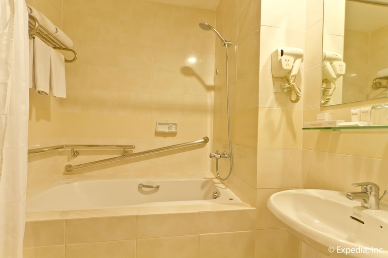 Bathroom 4, Alpa City Suites, Mandaue City