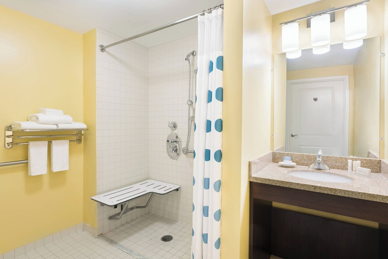 Bathroom 5, Towneplace Suites Shreveport-Bossier City, Bossier