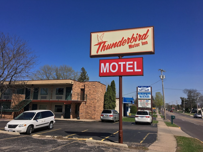 Exterior & Views 2, Thunderbird Motor Inn Baraboo, Sauk