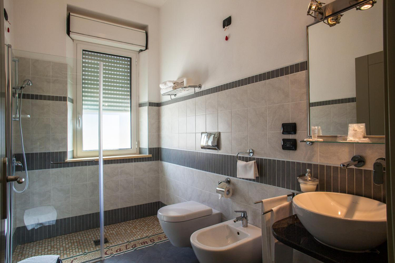 Bathroom 4, Hotel Ristorante Calamosca, Cagliari