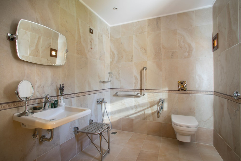 Bathroom 4, MYSTRAS GRAND PALACE RESORT & SPA, Peloponnese