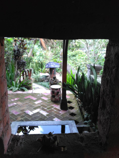3, Dhangin Taman, Karangasem