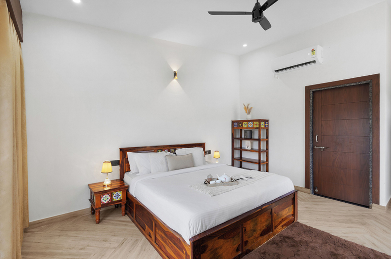 Room 4, ELIVAAS Palazao Stunning Villa With Pool, Udaipur