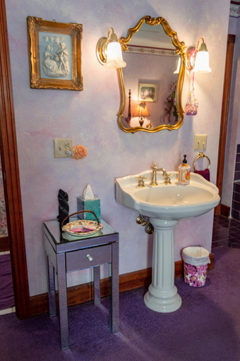 Bathroom 3, Cliff Cottage Inn, Downtown Bed & Breakfast, Carroll
