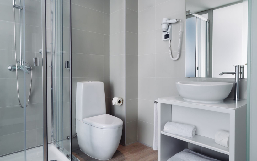 Bathroom 4, Lisbon Sao Bento Hotel, Lisbon
