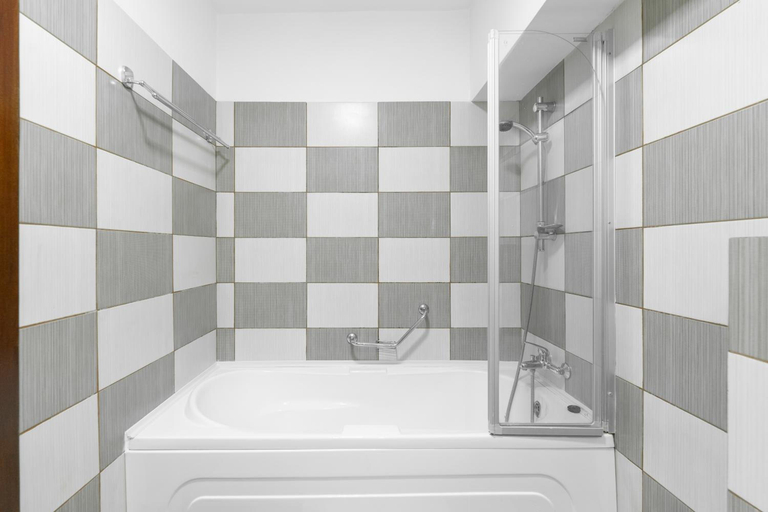Bathroom 4, Hotel Sinaia, Sinaia