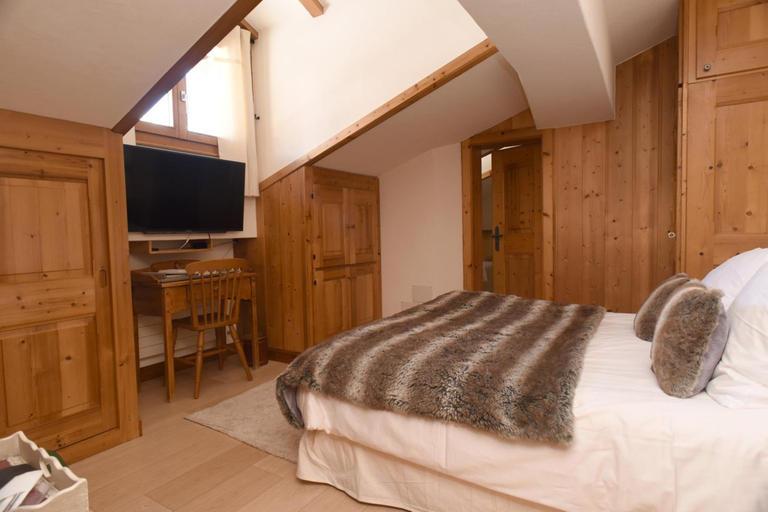 Others 3, Chalet d'Adrien, Entremont