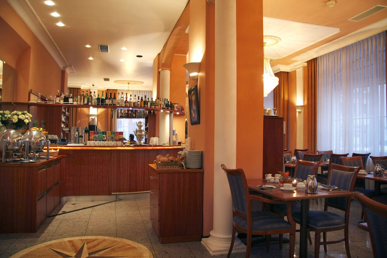Food & Drinks 5, Apartment Hotel Kral, Erlangen