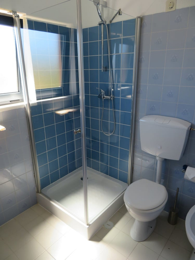 Bathroom 3, Villa Alcaide, Portimão