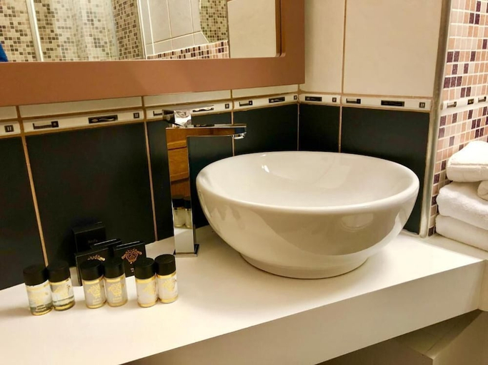 Bathroom 3, HOTEL ATHOS R M T, Cluj-napoca
