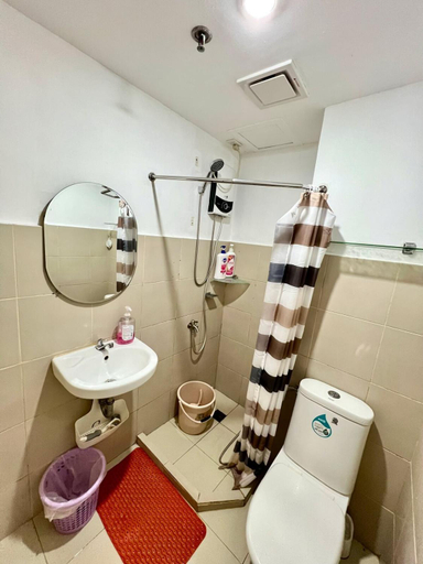 Bathroom 3, Seawind Condominium Near Airport, Davao City