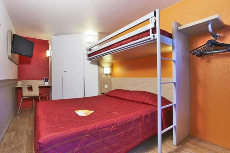 Bedroom 3, Premiere Classe Fontenay Tresigny, Seine-et-Marne