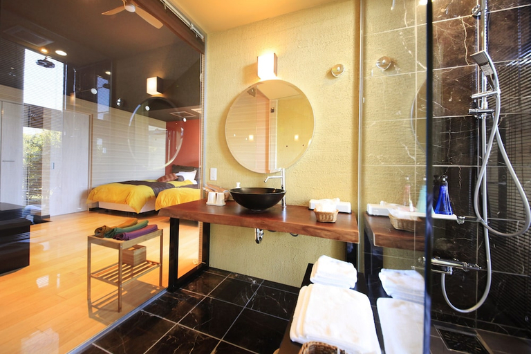 Bathroom 4, Yutorelo Atami, Atami