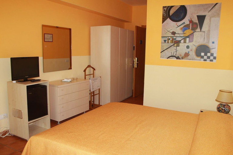 Bedroom 3, Hotel Sul Mare Al Gabbiano, Ragusa