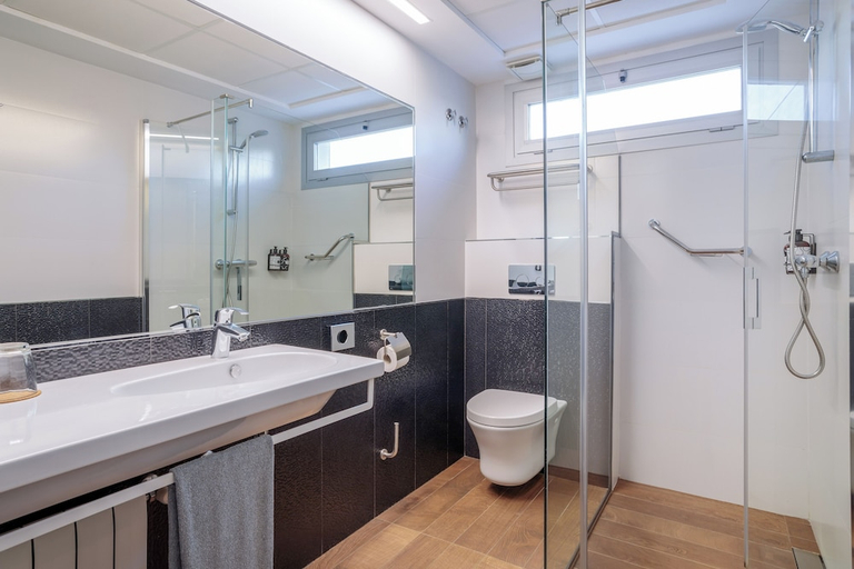 Bathroom 5, INNSiDE Costablanca, Alicante