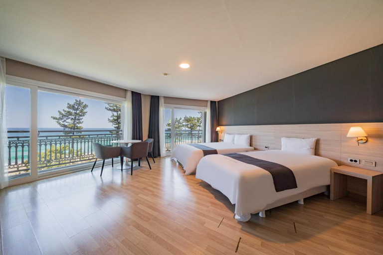 Bedroom 2, Gyeongpo Soo Hotel, Gangneung