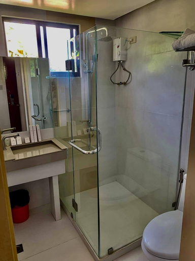 Bathroom 5, My Little Island Hotel, Poro