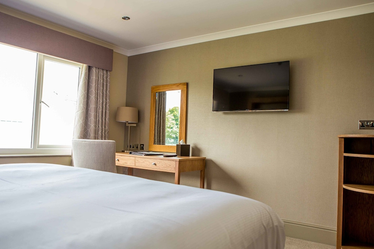 Bedroom 2, Bowfield Hotel Country Club, Renfrewshire