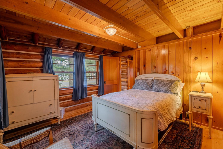 Others 5, YCC Cabin, Gallatin