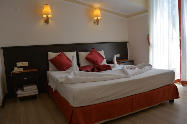 Bedroom 4, Yavuzhan Hotel, Manavgat