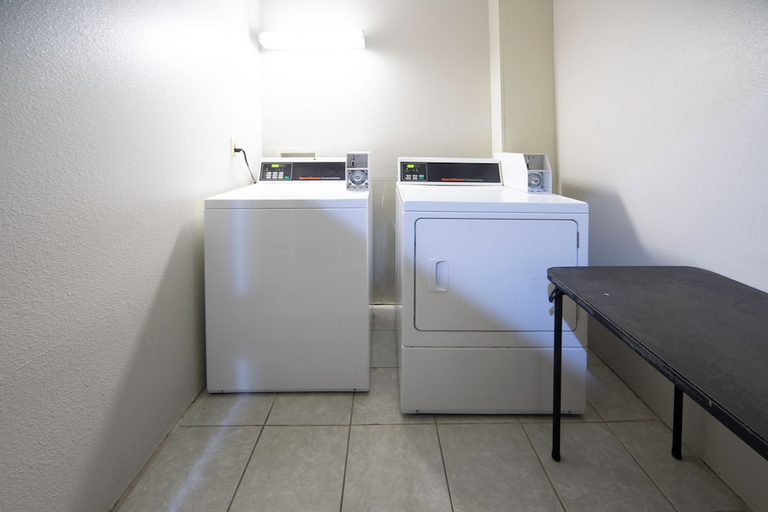 Others 3, Countryside Inn Suites Fremont, Dodge