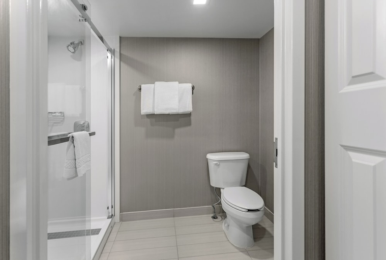 Bathroom 5, Courtyard by Marriott Easton-Columbus, Franklin
