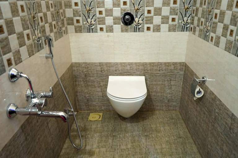 Bathroom 4, The Serenity Resort, Satara