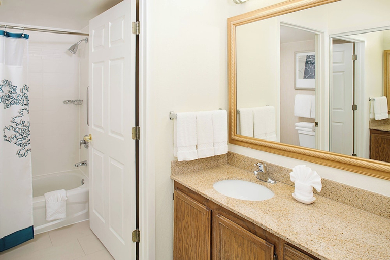 Bathroom 3, Residence Inn By Marriott O Apos Hare, Cook