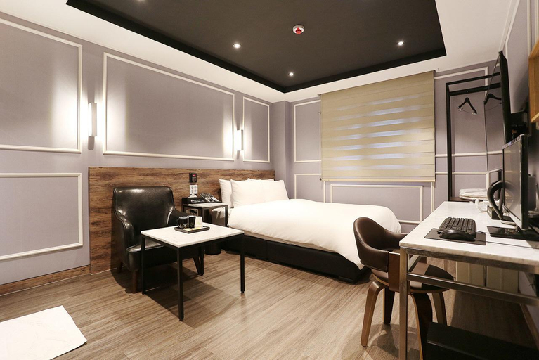Others 4, Louis Hotel, Gangneung