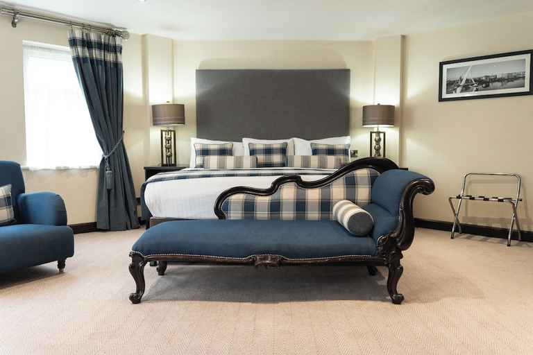 Bedroom 2, Waterfoot Hotel, Derry and Strabane