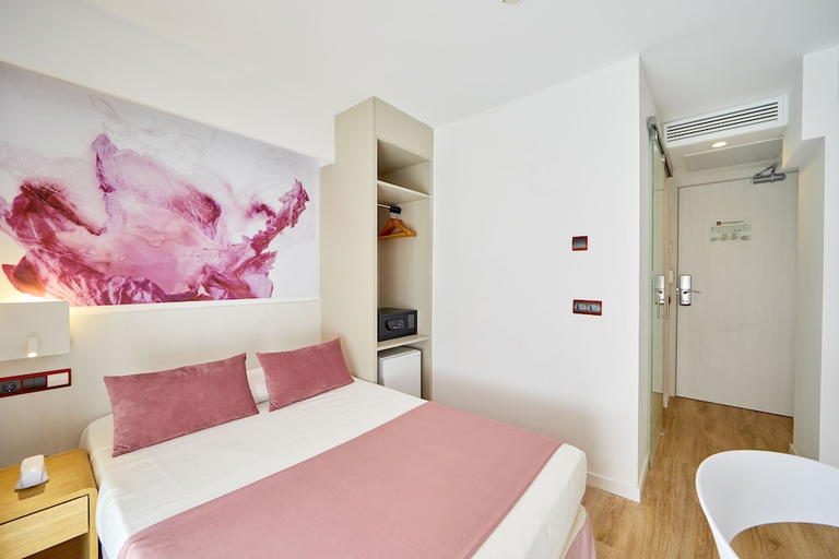 Bedroom 3, Mediterranean Bay Adults Only, Baleares