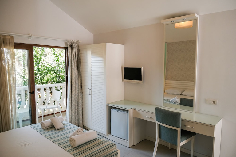 Bedroom 2, Flamingo Hotel, Fethiye