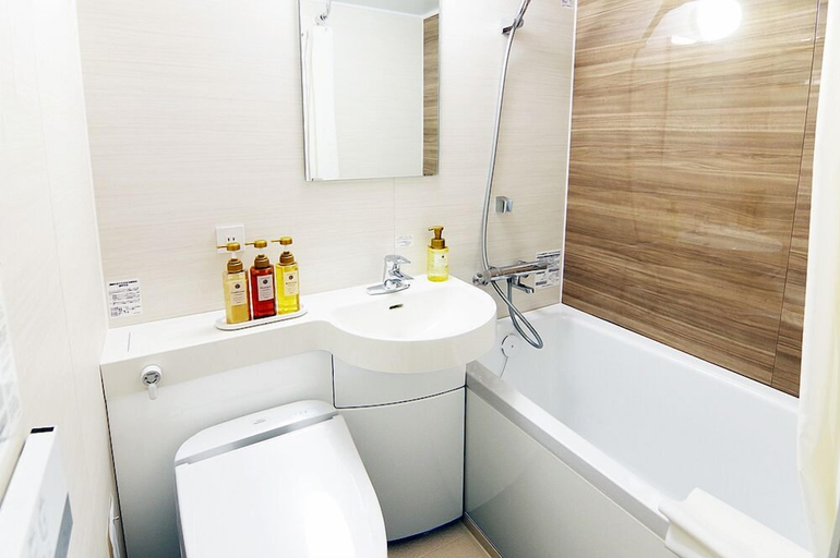 Bathroom 5, Sasebo Green Hotel, Sasebo