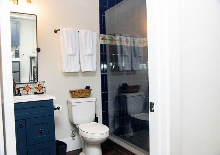 Bathroom 2, Pomar House, Saint Johns