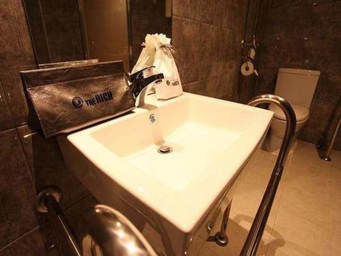 Bathroom 3, Hotel Rich, Goyang