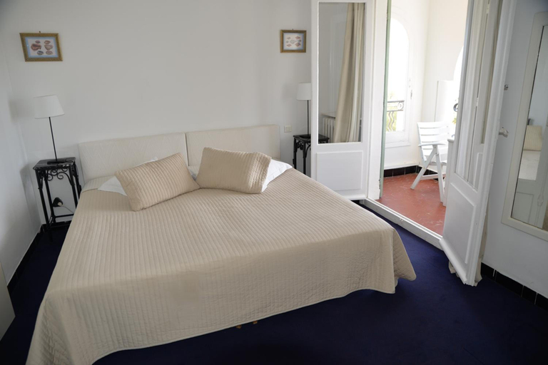 Bedroom 3, Auberge De La Calanque, Var