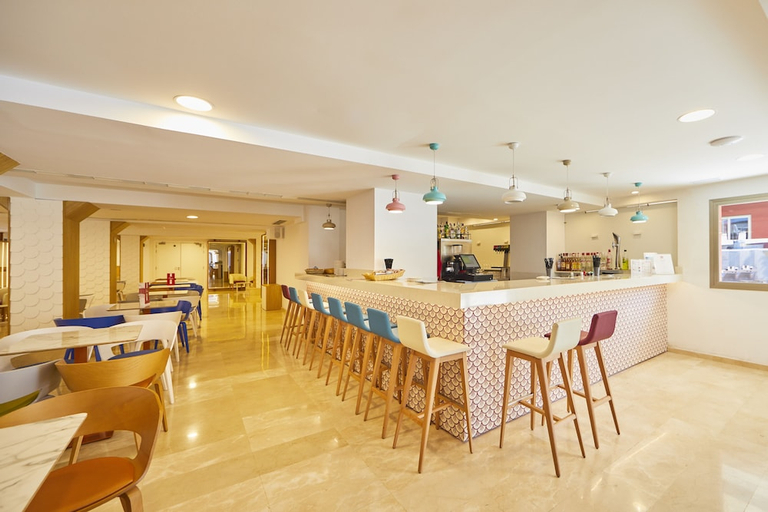 Food & Drinks 5, Mediterranean Bay Adults Only, Baleares