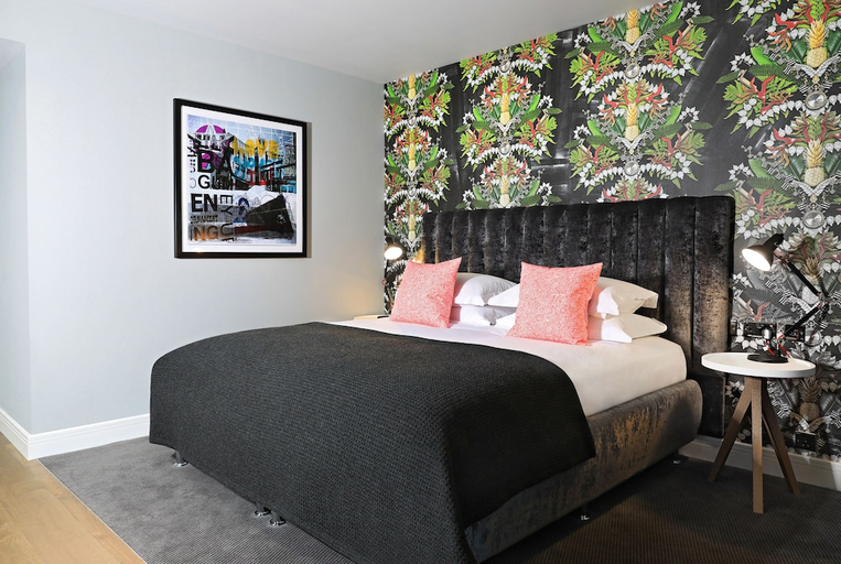 Others 5, SEATTLE HOTEL, Brighton and Hove